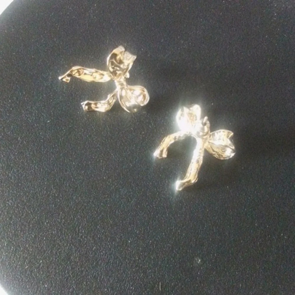 Cute bow earrings‎ - Picture 1 of 3